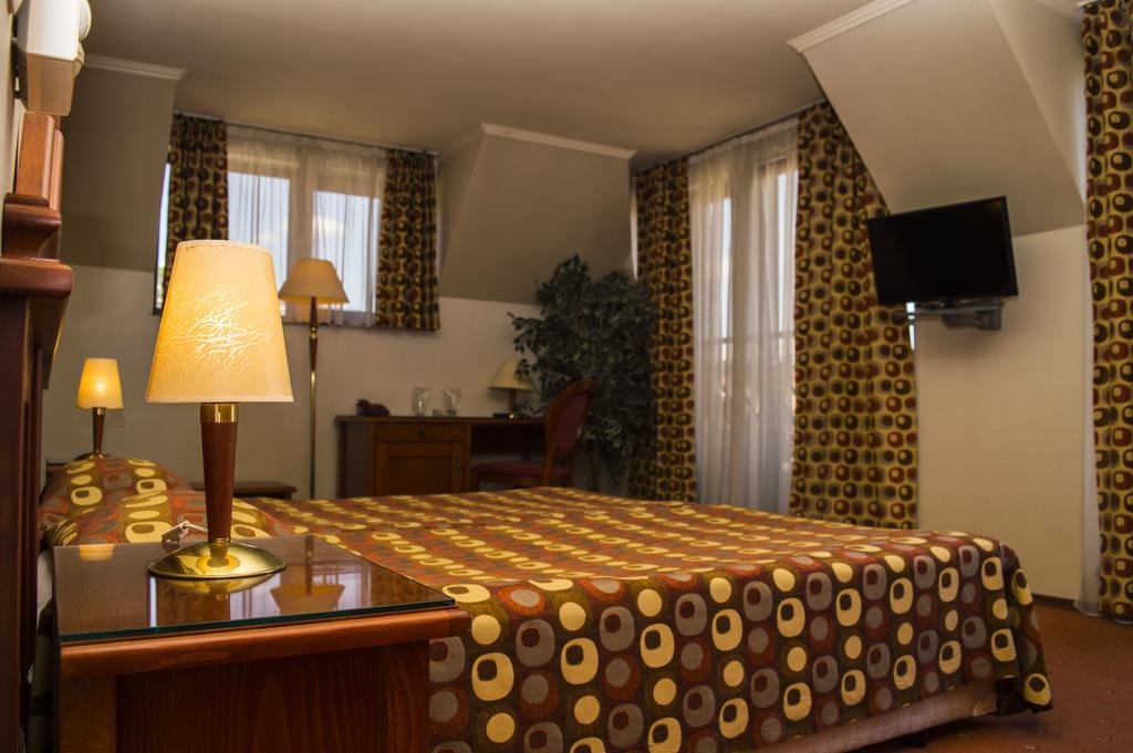 Hotel Central Wielkie Tyrnowo Zewnętrze zdjęcie