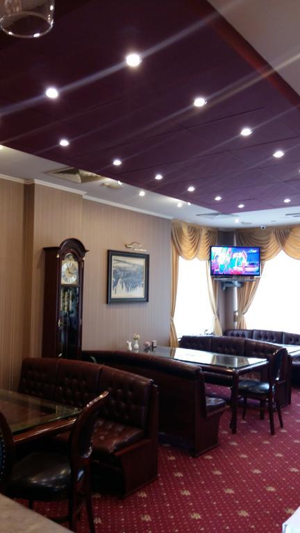 Hotel Central Wielkie Tyrnowo Zewnętrze zdjęcie